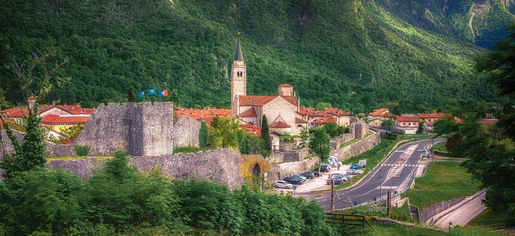 Appartamento Taverna Gattolini Venzone Εξωτερικό φωτογραφία